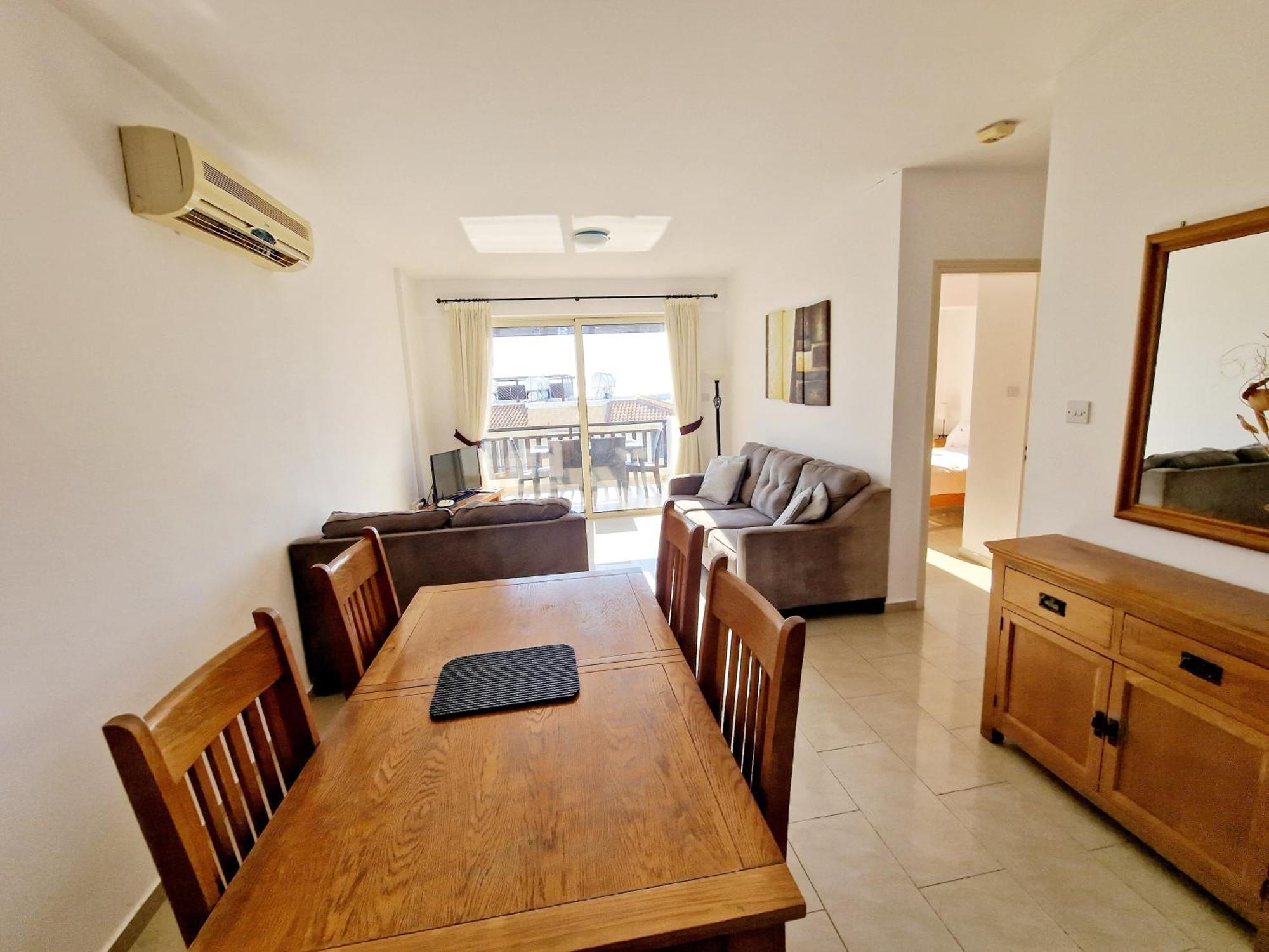 Appartement Floor 2 Bedroom E101, 3 Pools, Sea View, Free Wifi Peyia