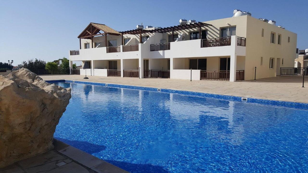 Floor 2 Bedroom E101, 3 Pools, Sea View, Free Wifi Appartement *